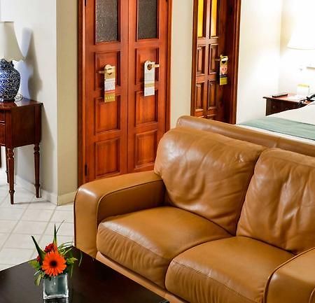 Hotel Plaza Del Libertador 테구시갈파 외부 사진