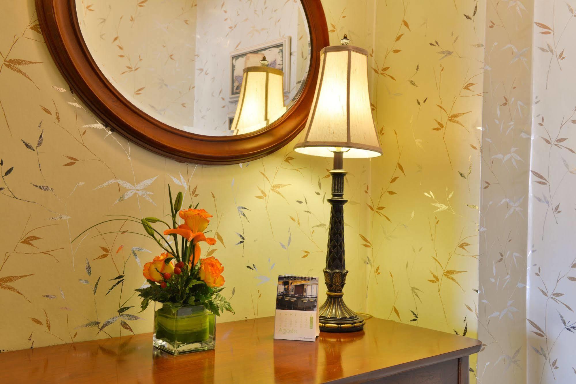 Hotel Plaza Del Libertador 테구시갈파 외부 사진